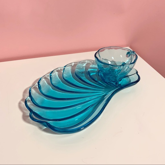 Vintage retro shell tray with matching teacup - Picture 2 of 5